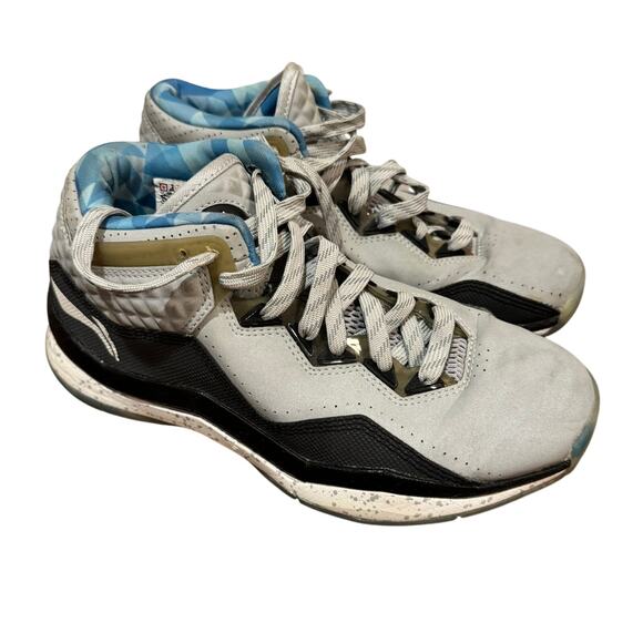 Way of Wade Athletic Shoes - Size 8 - Great Condition! - Picture 2 of 8